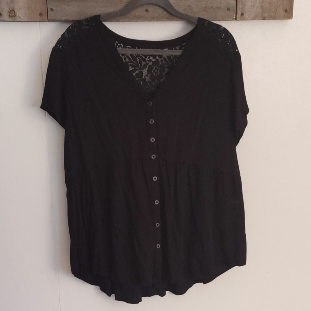 Torrid short sleeve shirt
